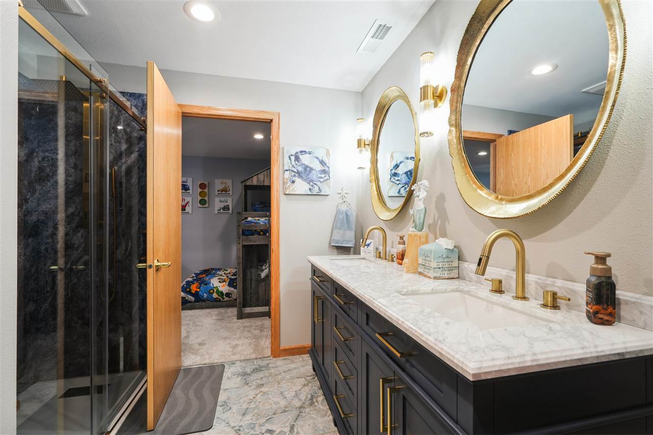2870 Hunters Ridge Road Marion IA 52302
