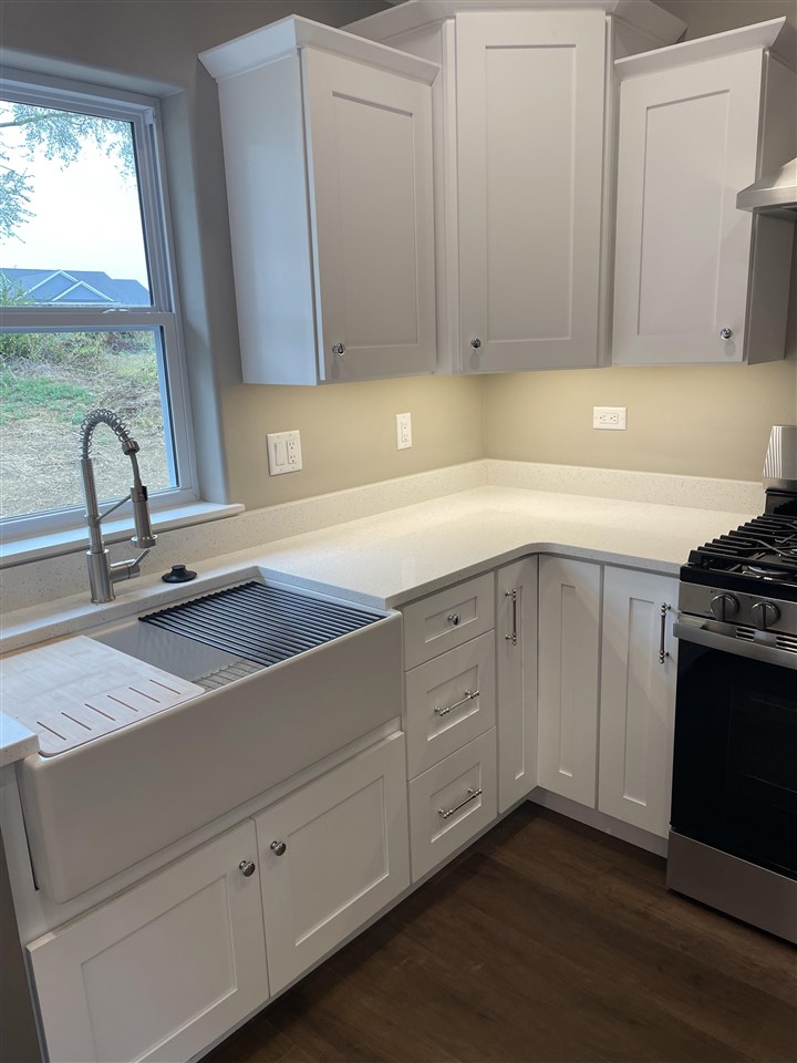860 Siesta Drive Tiffin IA 52340