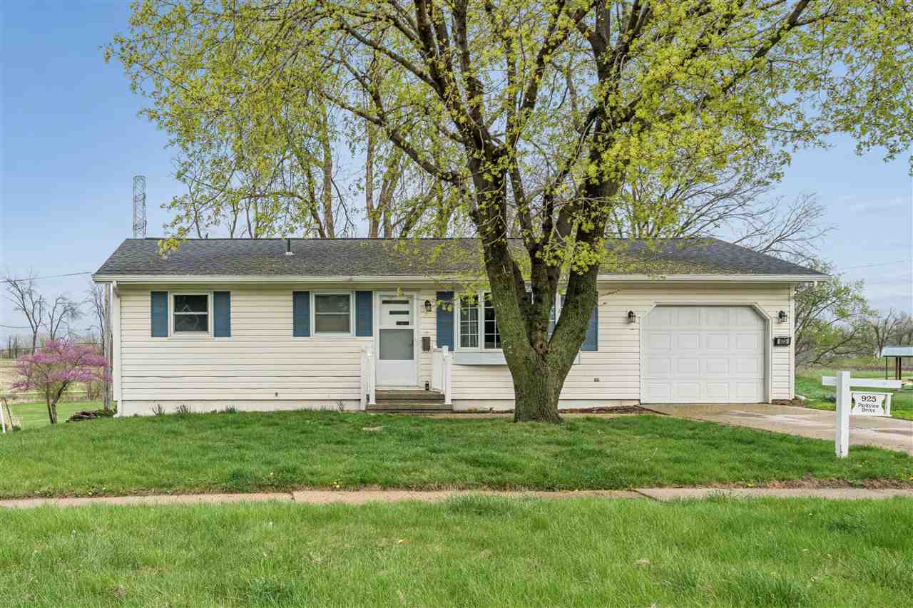 925 Parkview Drive Marion IA 52302