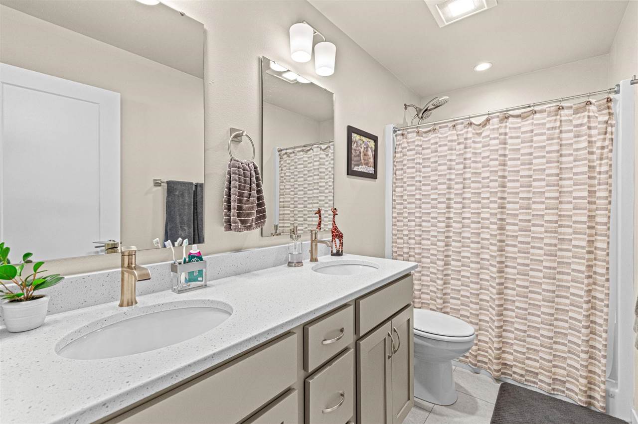 2251 Saint Andrews Drive North Liberty IA 52317