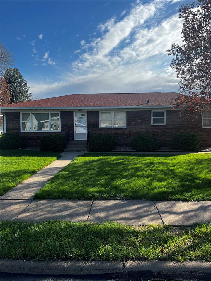 2405 Hickory Grove Road Davenport IA 52804