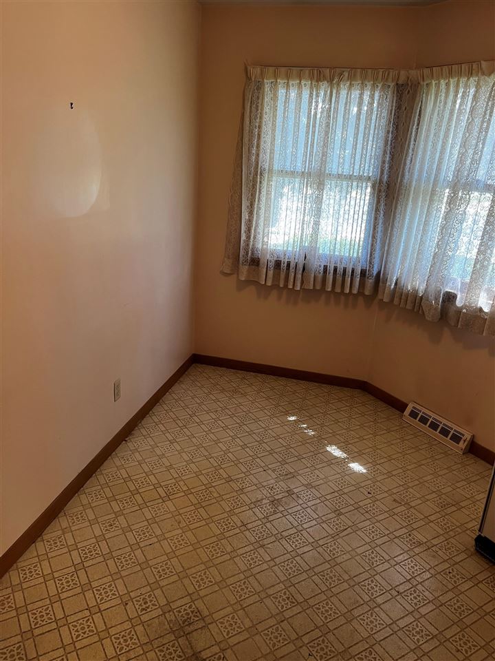 2405 Hickory Grove Road Davenport IA 52804