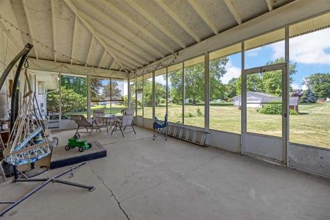 207 & 209 E Adams Street New London IA 52645