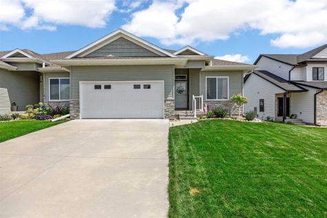 1120 Leann Circle North Liberty IA 52317