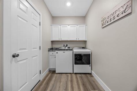 1120 Leann Circle North Liberty IA 52317