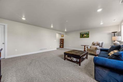 1120 Leann Circle North Liberty IA 52317