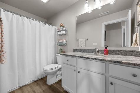 1120 Leann Circle North Liberty IA 52317