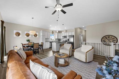 1120 Leann Circle North Liberty IA 52317