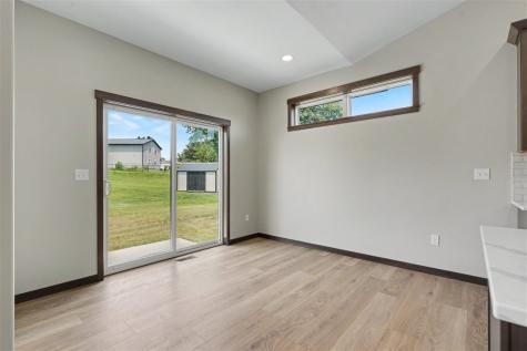 718 Pointer Circle Center Point IA 52213