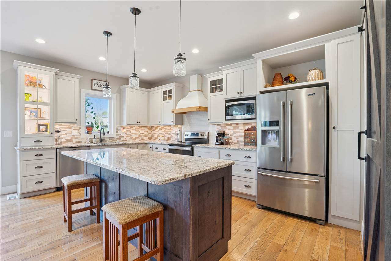 2906 Sydney Court NE Swisher IA 52338