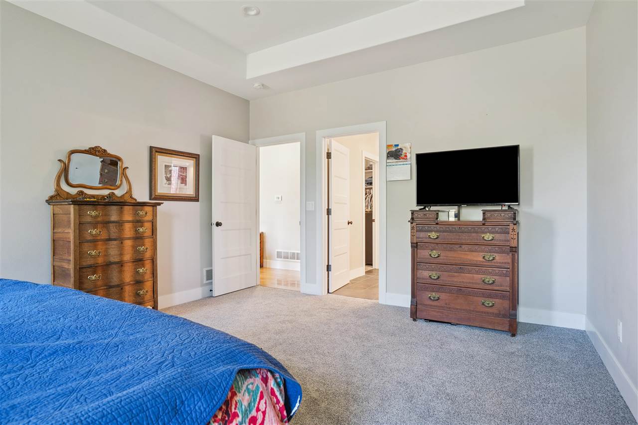 2906 Sydney Court NE Swisher IA 52338