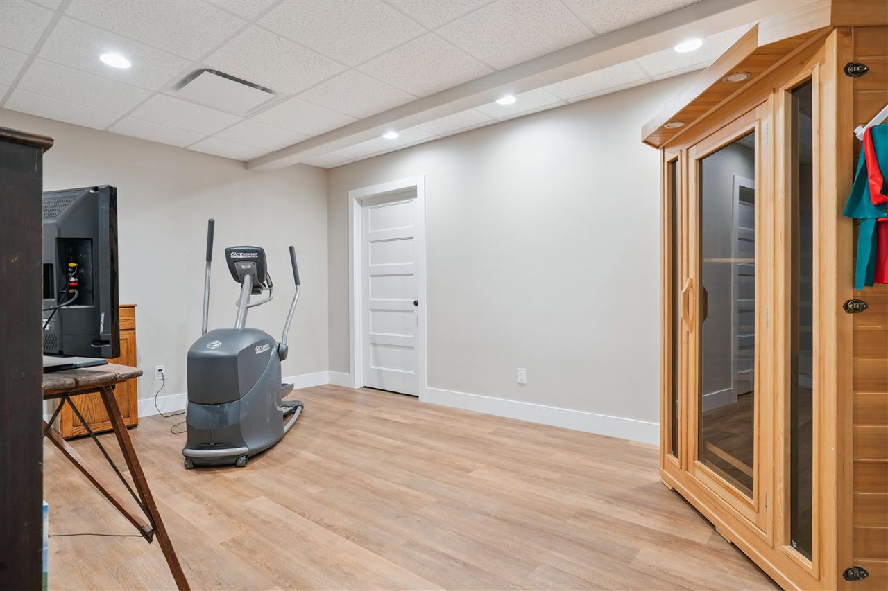 2906 Sydney Court NE Swisher IA 52338