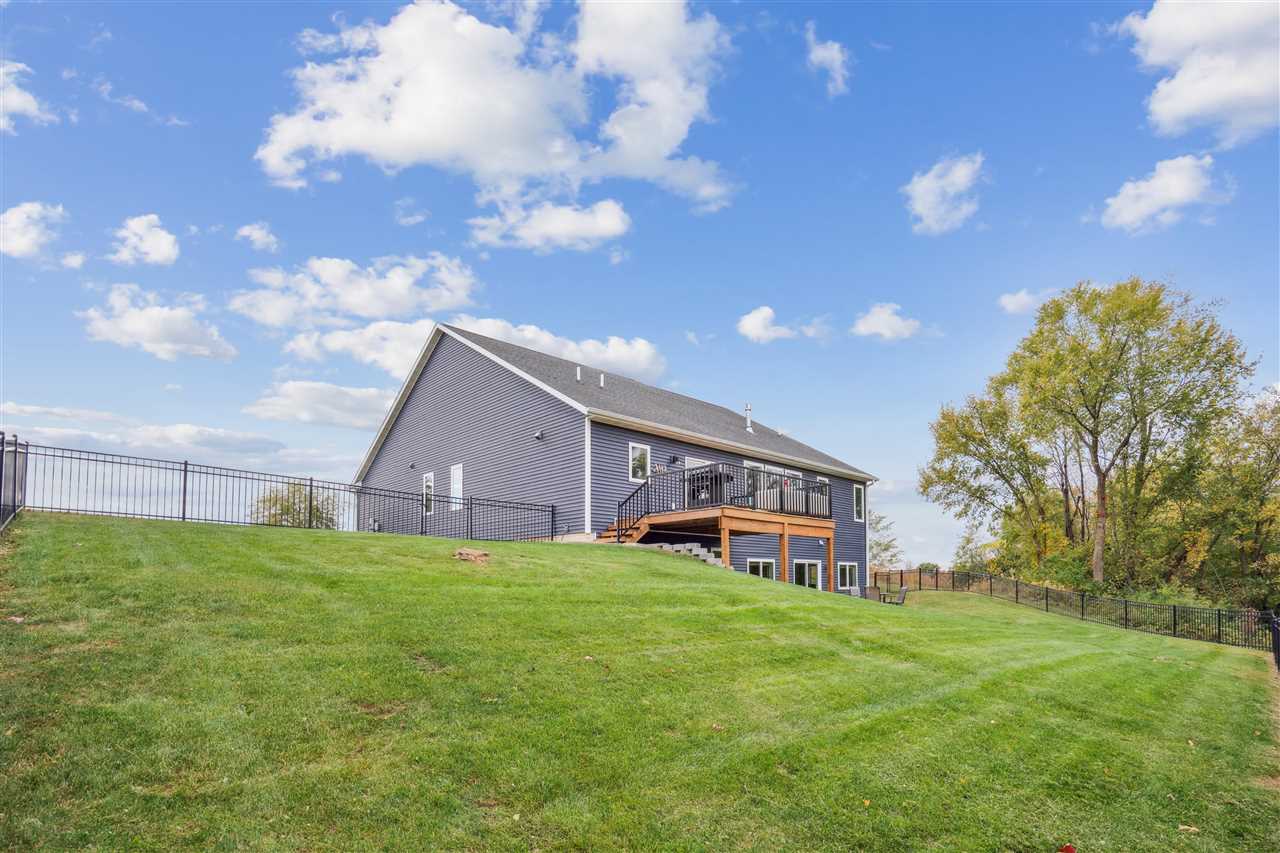 2906 Sydney Court NE Swisher IA 52338