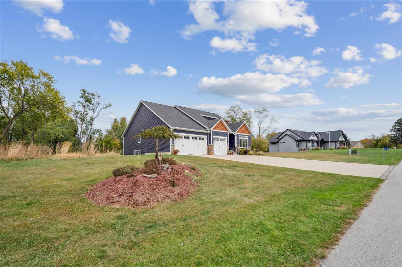 2906 Sydney Court NE Swisher IA 52338