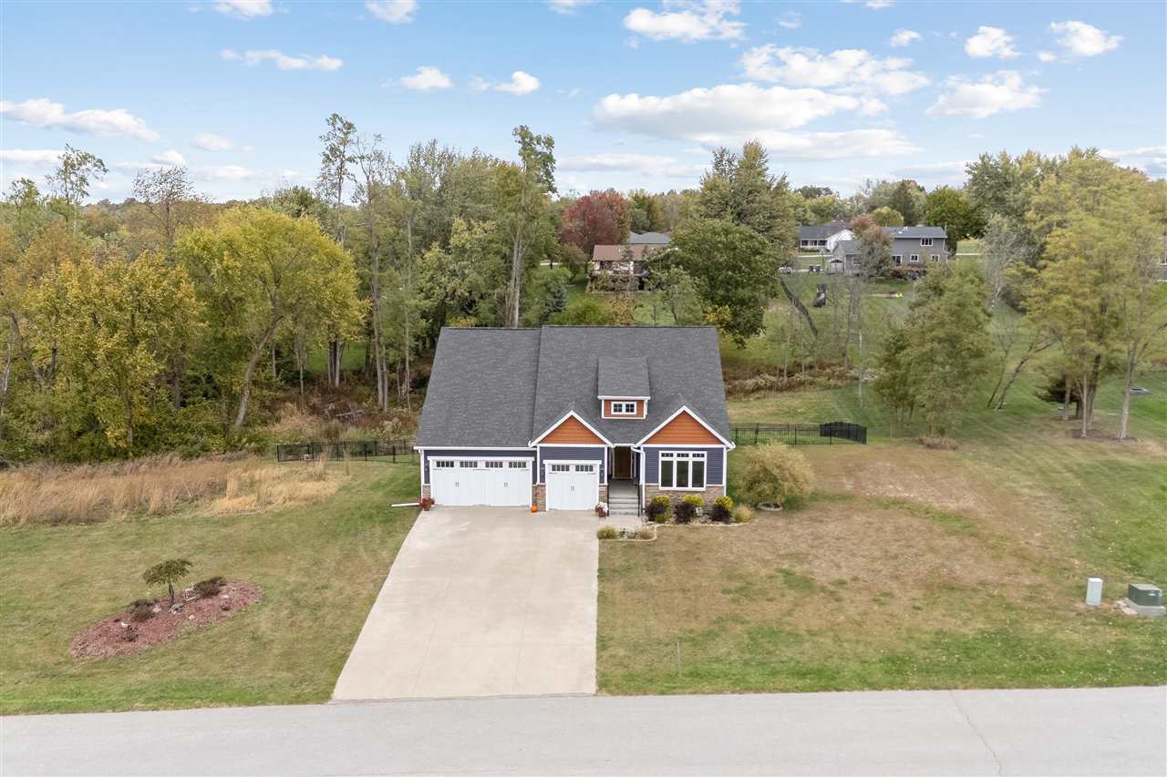 2906 Sydney Court NE Swisher IA 52338