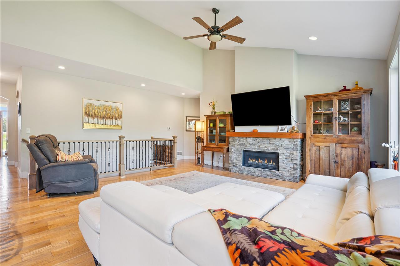 2906 Sydney Court NE Swisher IA 52338