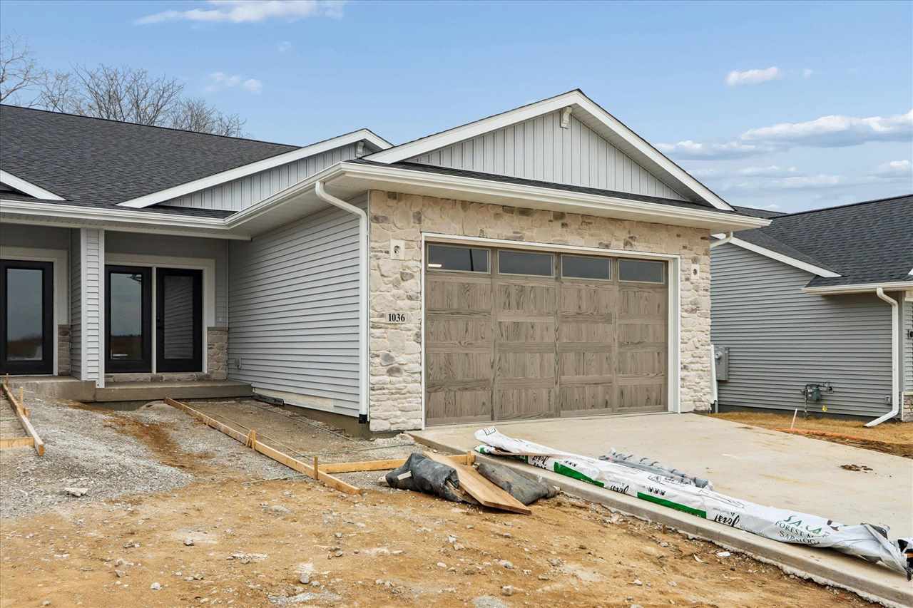 1036 Highland Trail Solon IA 52333