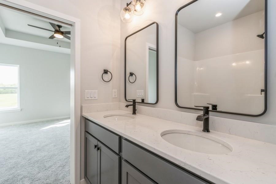 1036 Highland Trail Solon IA 52333
