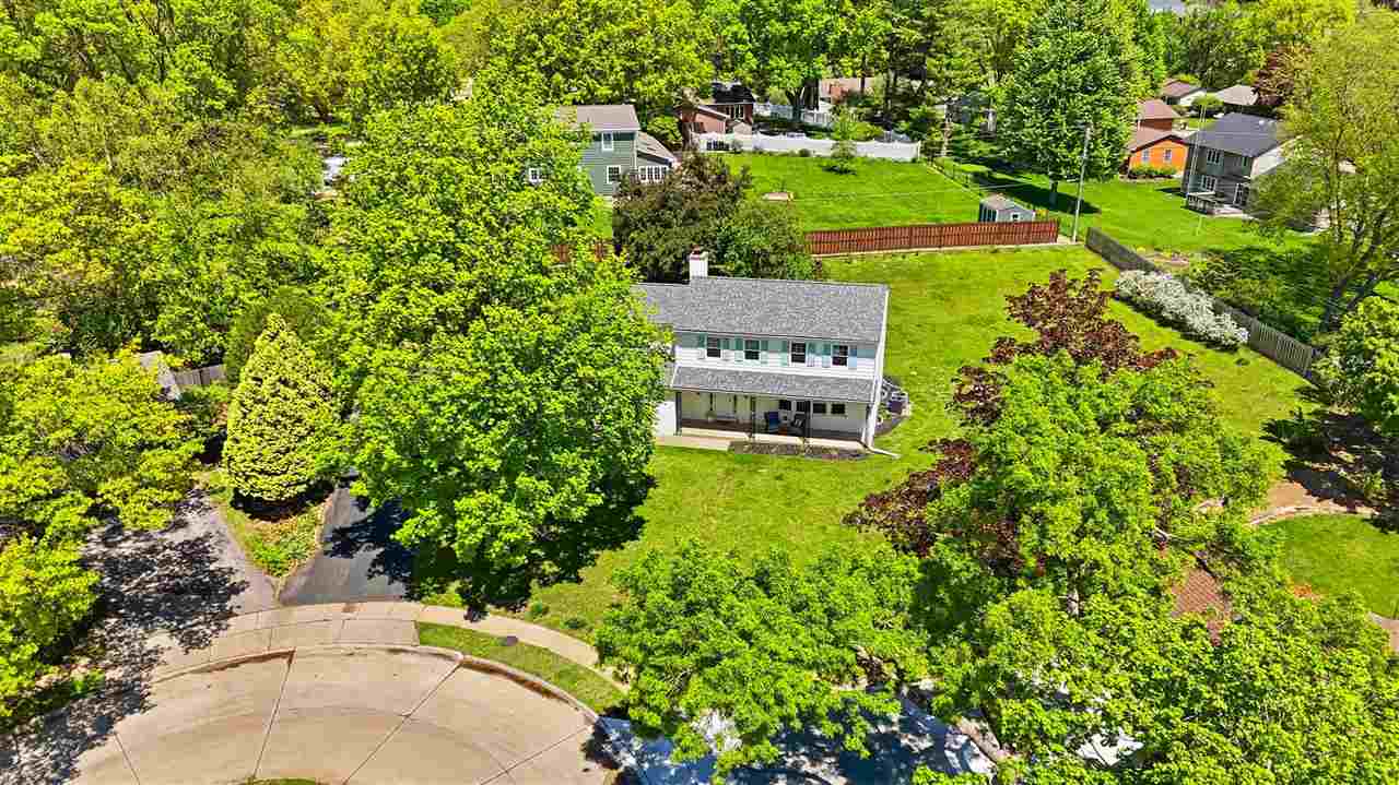 12 Princeton Court Iowa City IA 52245