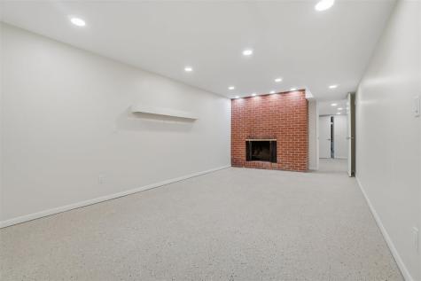 12 Princeton Court Iowa City IA 52245