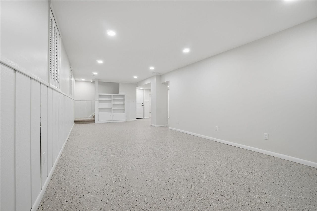 12 Princeton Court Iowa City IA 52245