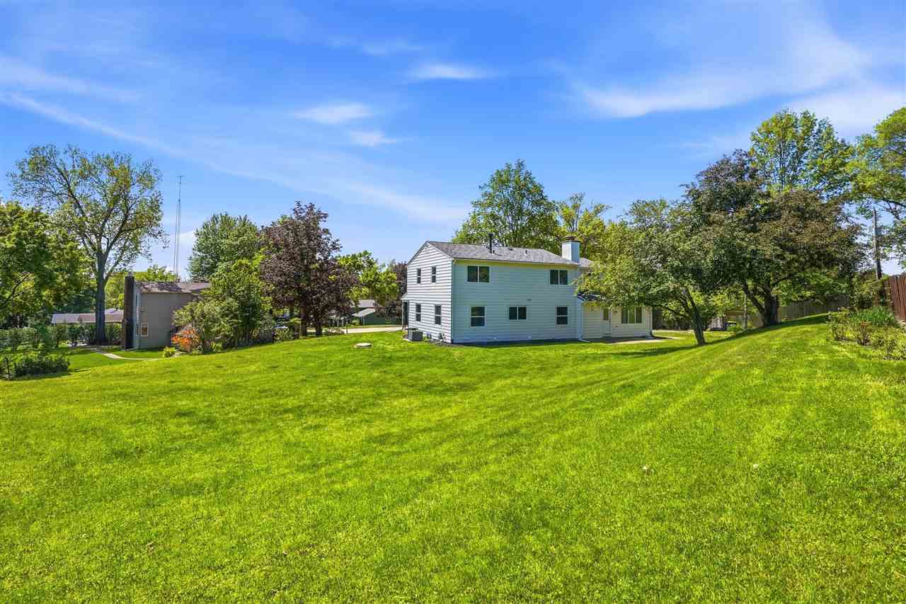 12 Princeton Court Iowa City IA 52245