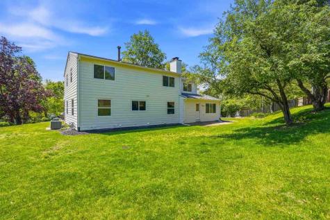 12 Princeton Court Iowa City IA 52245