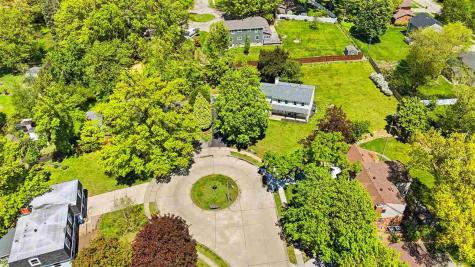 12 Princeton Court Iowa City IA 52245