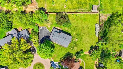 12 Princeton Court Iowa City IA 52245