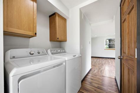 406 2nd Street S Coggon IA 52218