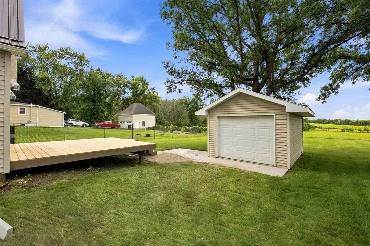 406 2nd Street S Coggon IA 52218
