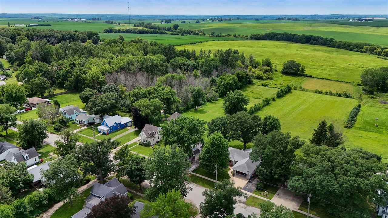 406 2nd Street S Coggon IA 52218