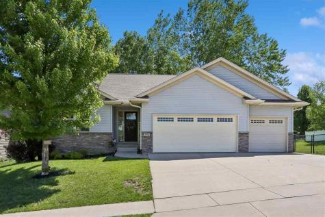 1936 Mackinaw Drive Iowa City IA 52245