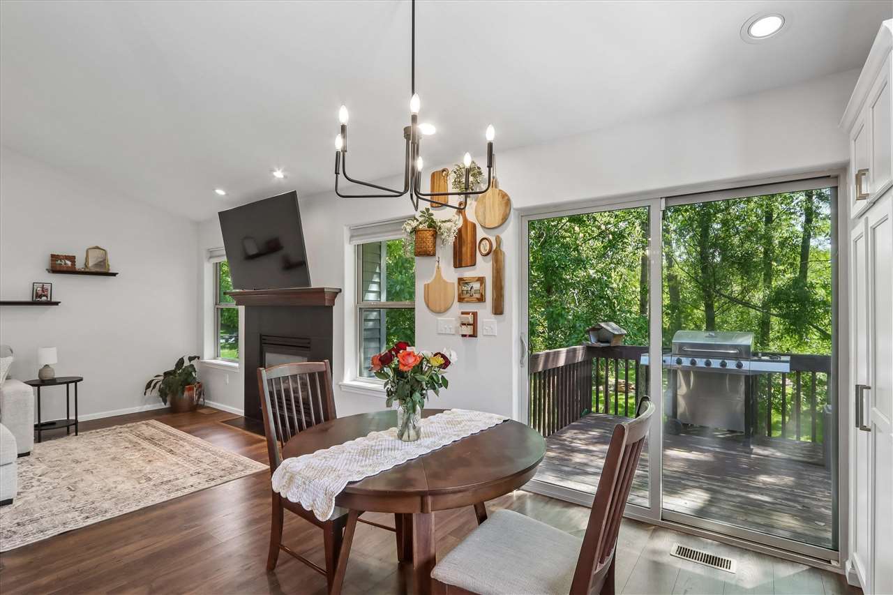 1936 Mackinaw Drive Iowa City IA 52245