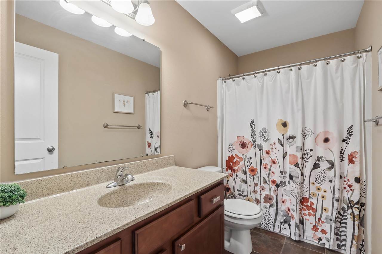 1936 Mackinaw Drive Iowa City IA 52245