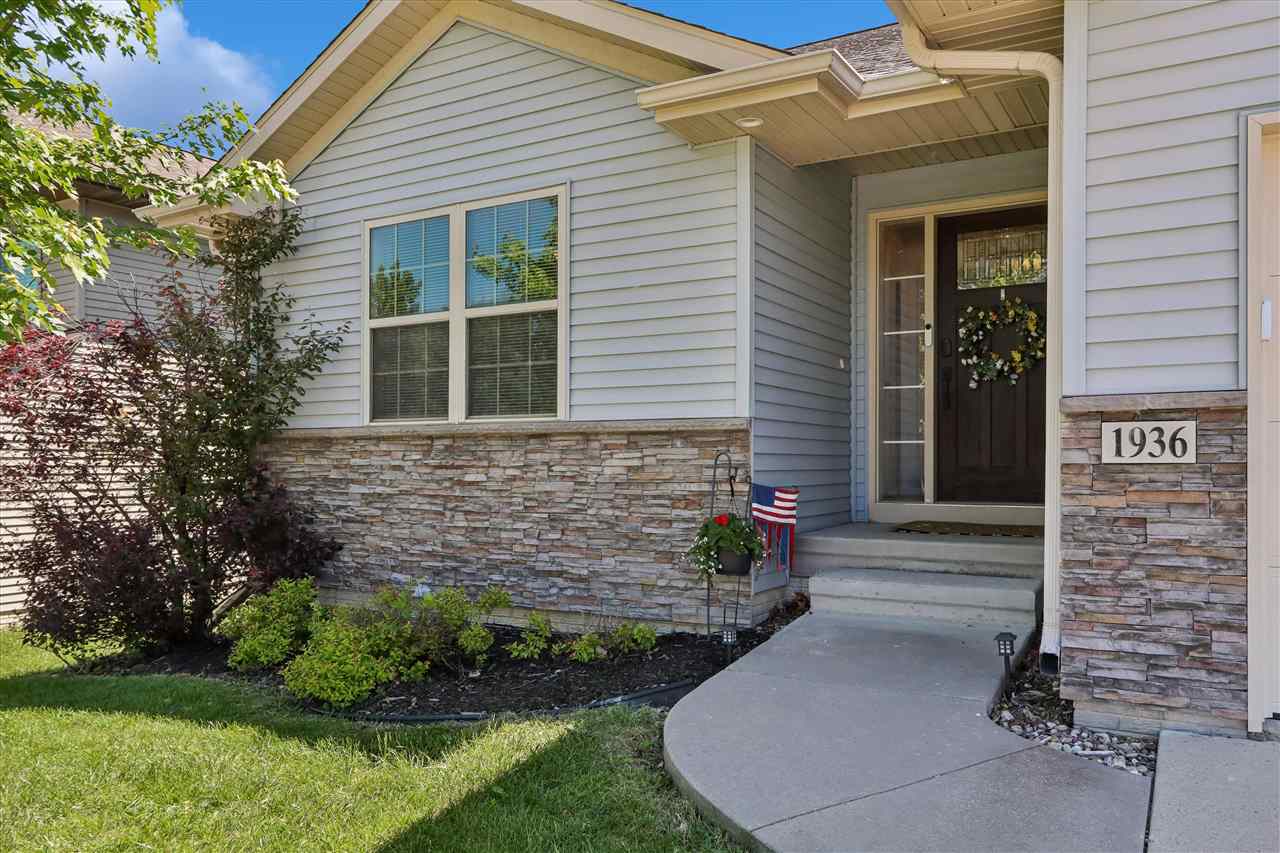 1936 Mackinaw Drive Iowa City IA 52245