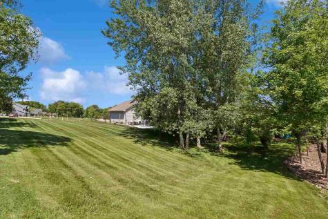 1936 Mackinaw Drive Iowa City IA 52245