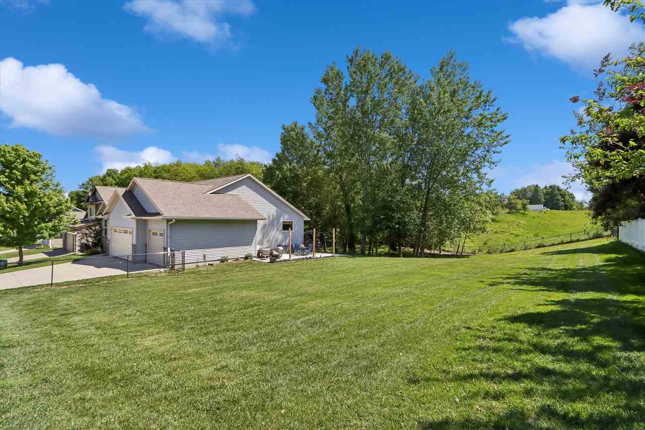 1936 Mackinaw Drive Iowa City IA 52245