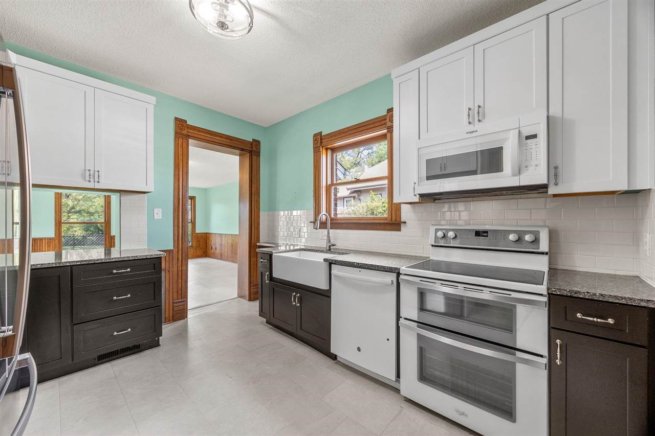1029 N Dodge Street Iowa City IA 52245