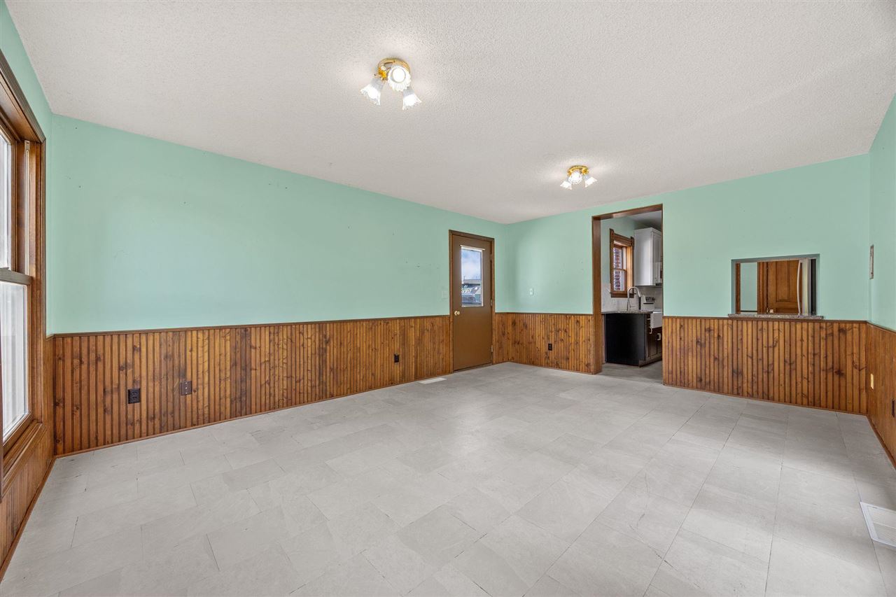 1029 N Dodge Street Iowa City IA 52245