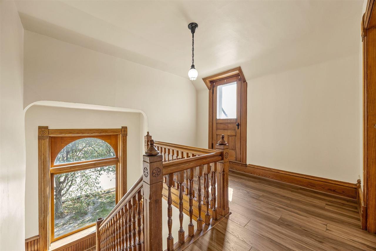 1029 N Dodge Street Iowa City IA 52245