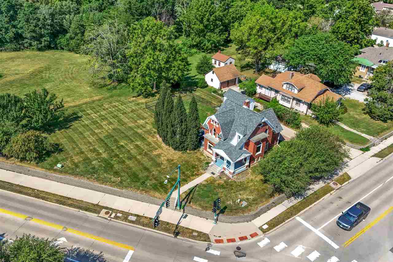 1029 N Dodge Street Iowa City IA 52245