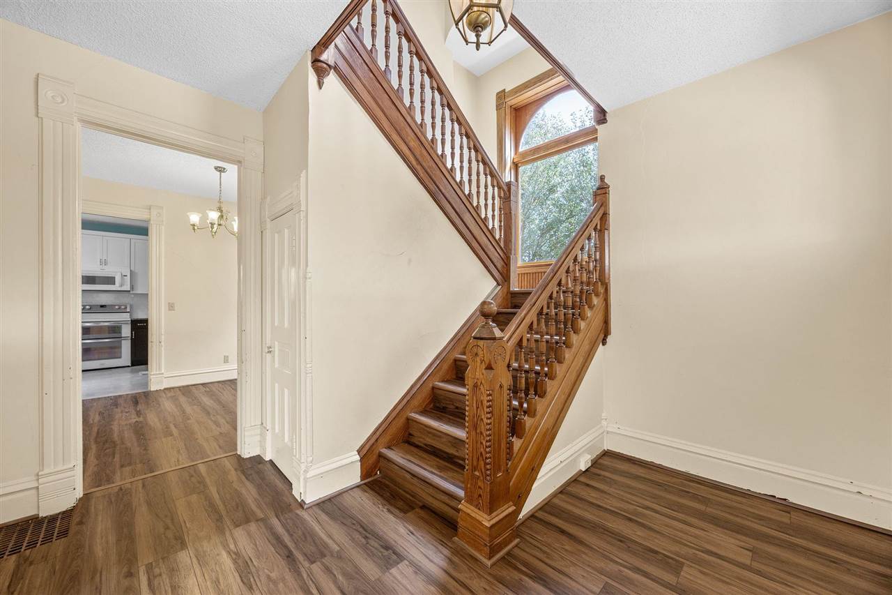 1029 N Dodge Street Iowa City IA 52245