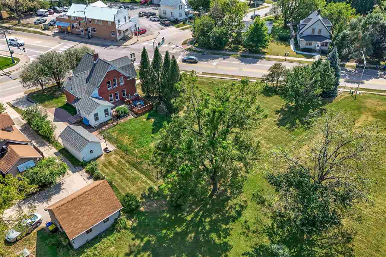 1029 N Dodge Street Iowa City IA 52245