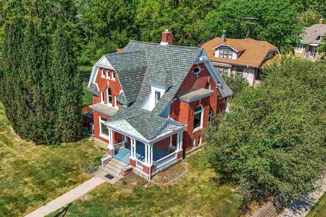 1029 N Dodge Street Iowa City IA 52245