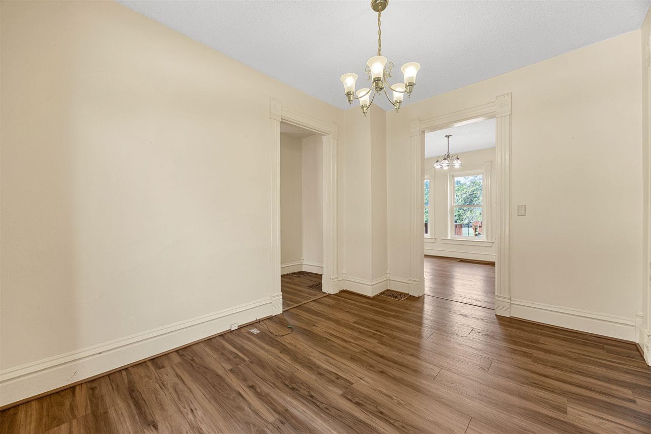 1029 N Dodge Street Iowa City IA 52245