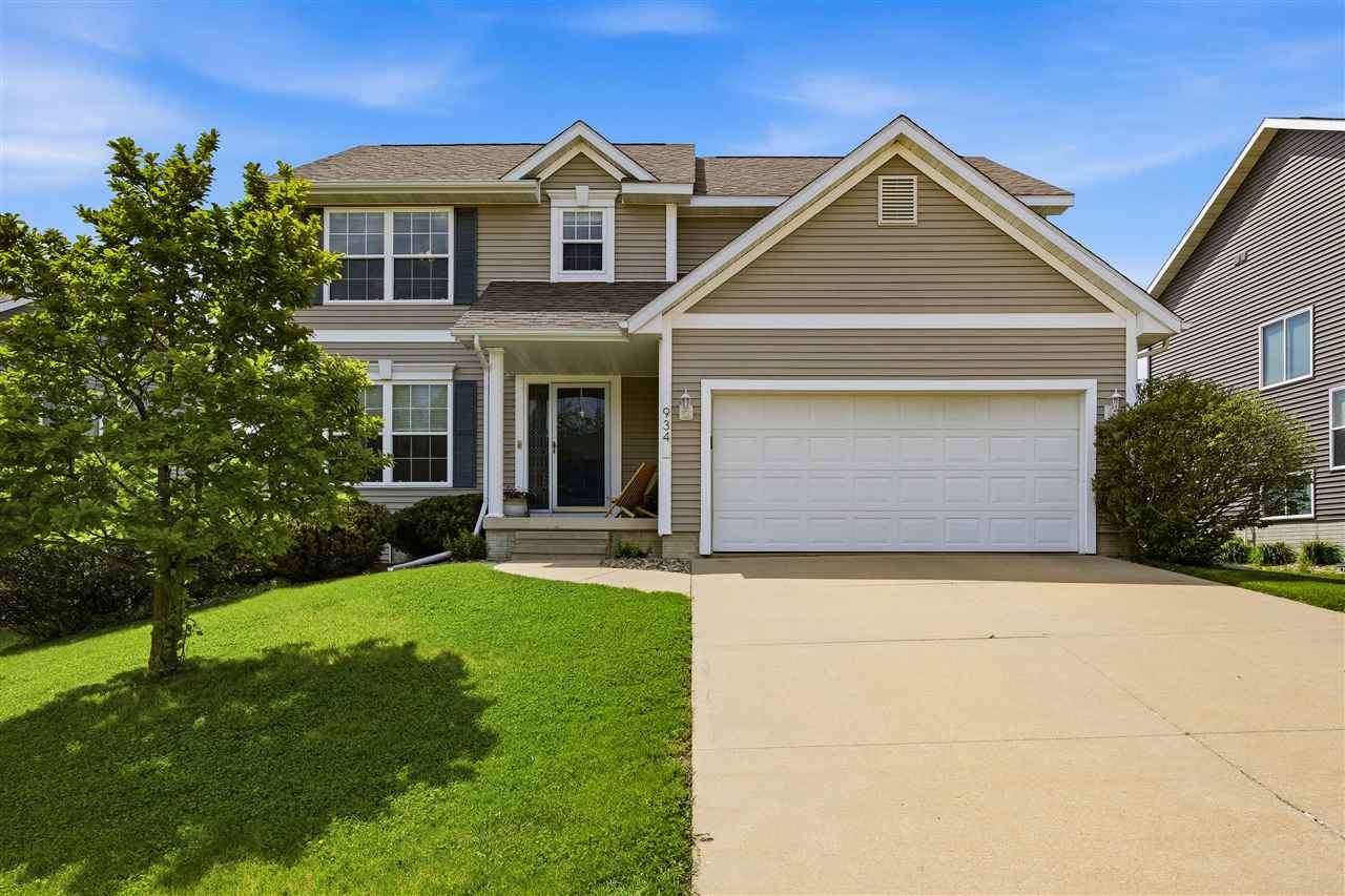 934 Rolling Creek Drive Cedar Rapids IA 52402