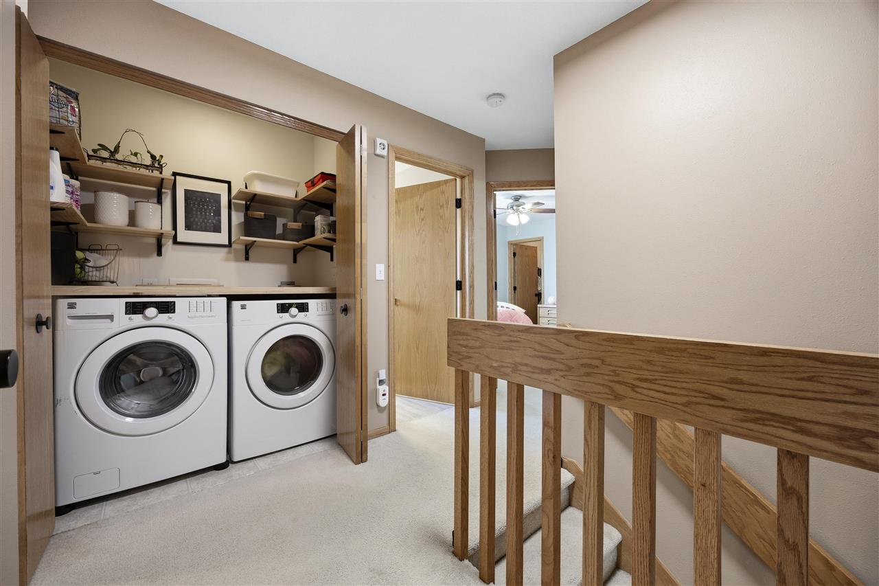 934 Rolling Creek Drive Cedar Rapids IA 52402