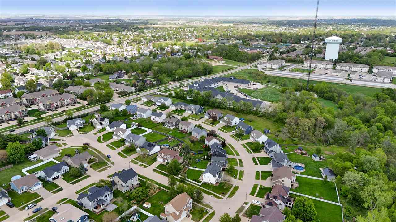 934 Rolling Creek Drive Cedar Rapids IA 52402