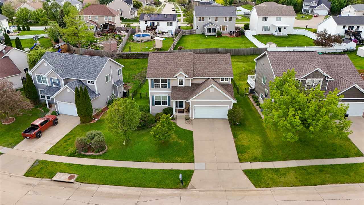 934 Rolling Creek Drive Cedar Rapids IA 52402